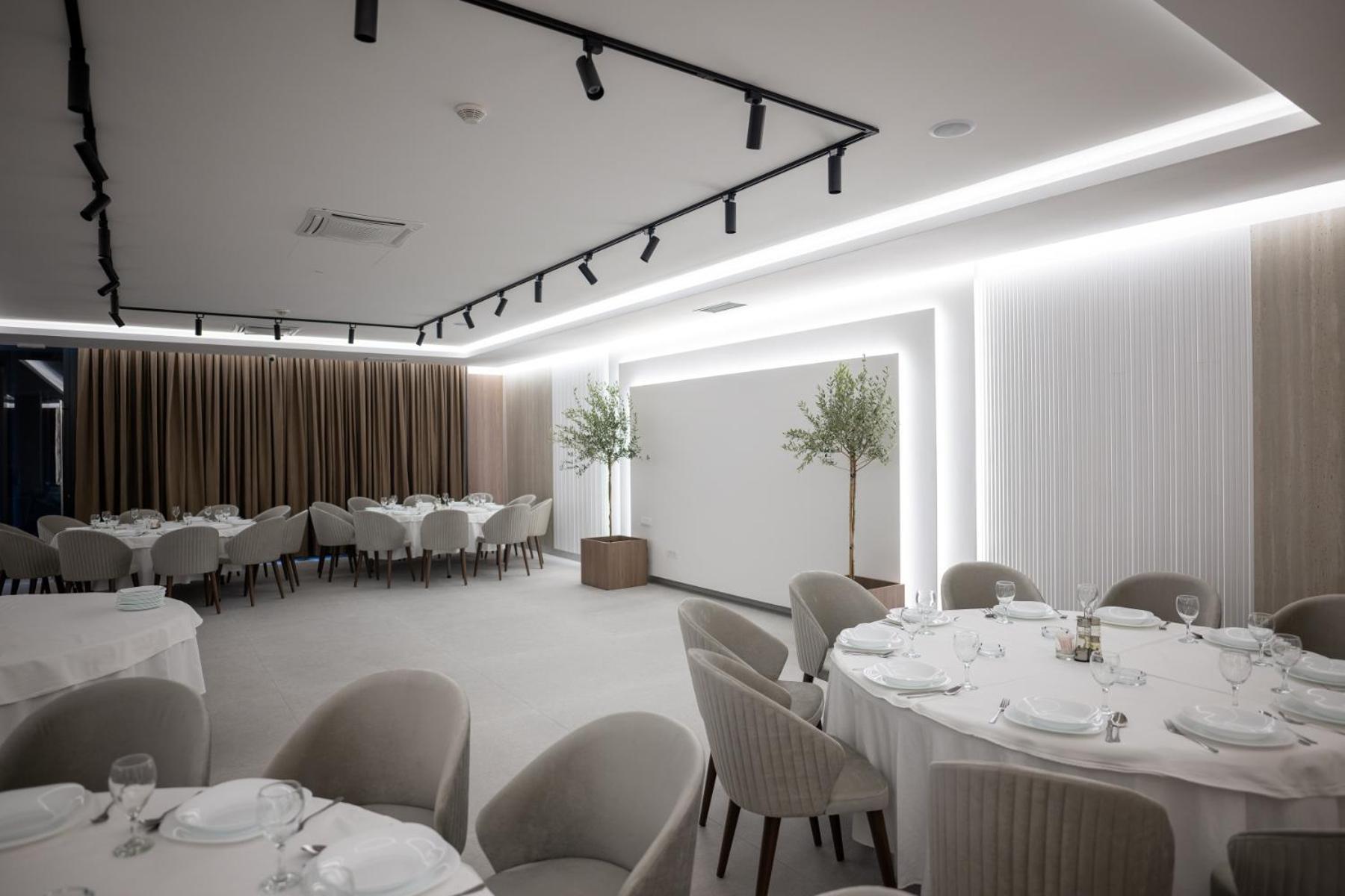 Hotel In Zepce Luaran gambar