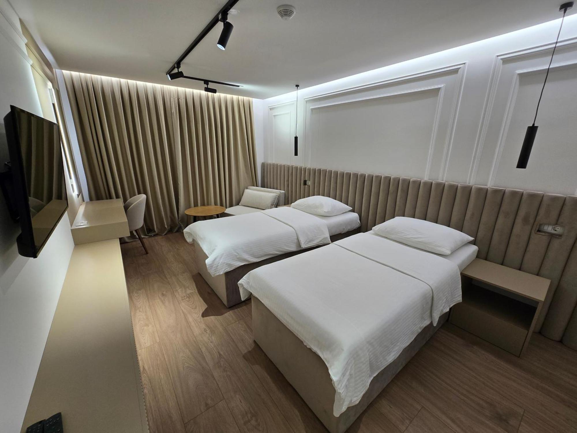 Hotel In Zepce Luaran gambar